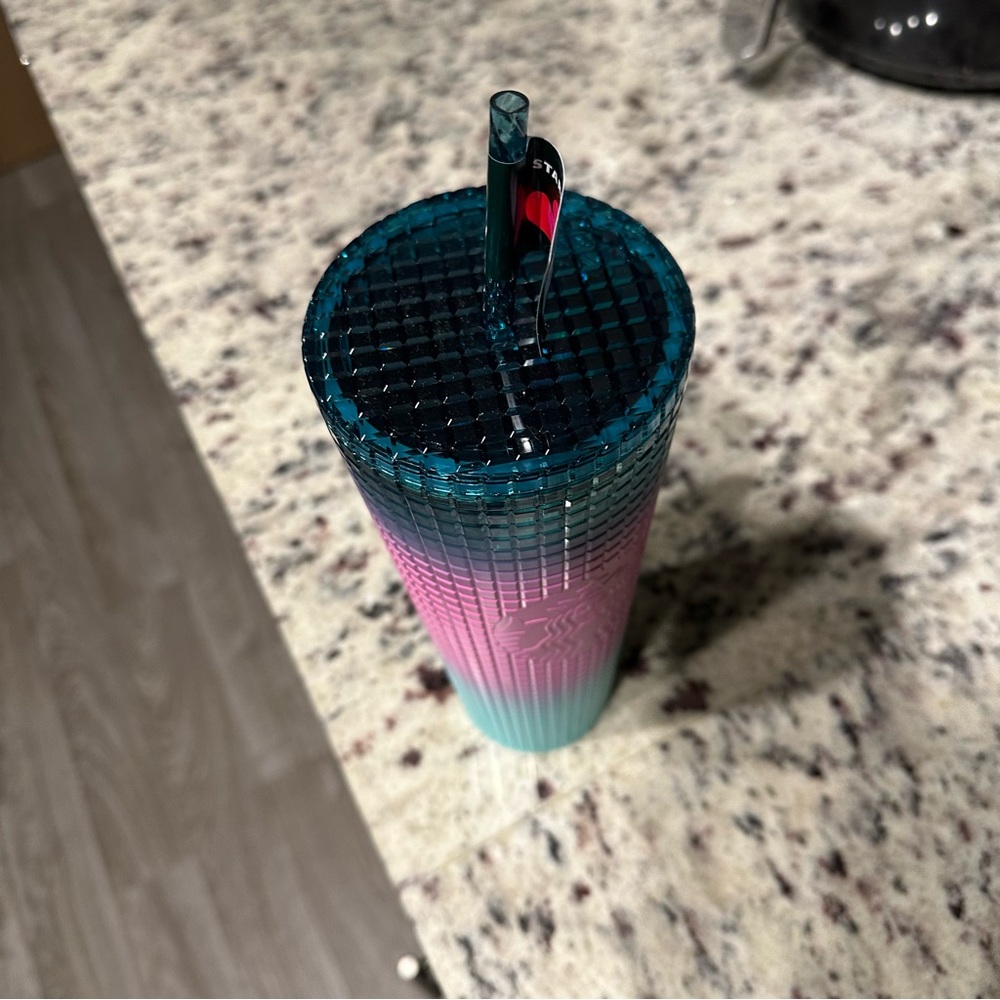 Starbucks Gradient Tumbler - Picture 2 of 5
